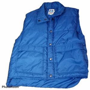 Vintage men's  puffer vest.  Large.  #84